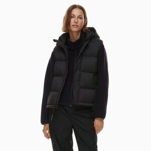 Aritzia TNA Black Puffer Vest